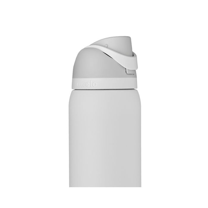shy_marshmallow_32_oz_closed_lid_700x700-1.png