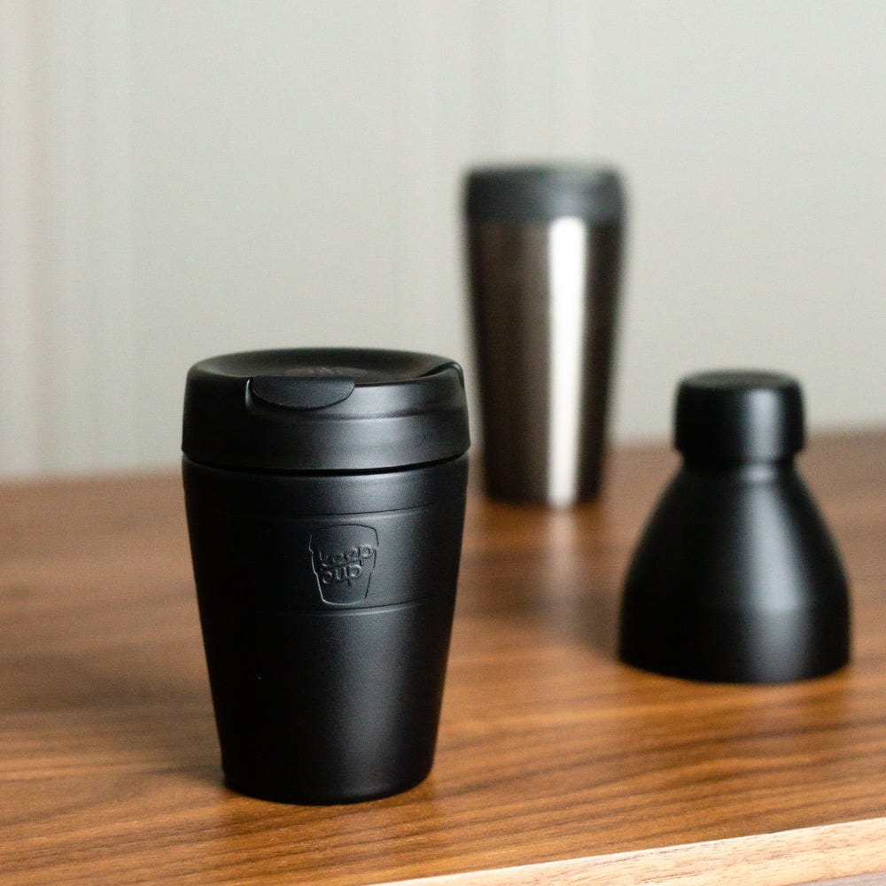 KeepCup-Traveller-Black-M-12oz-ontable.jpg